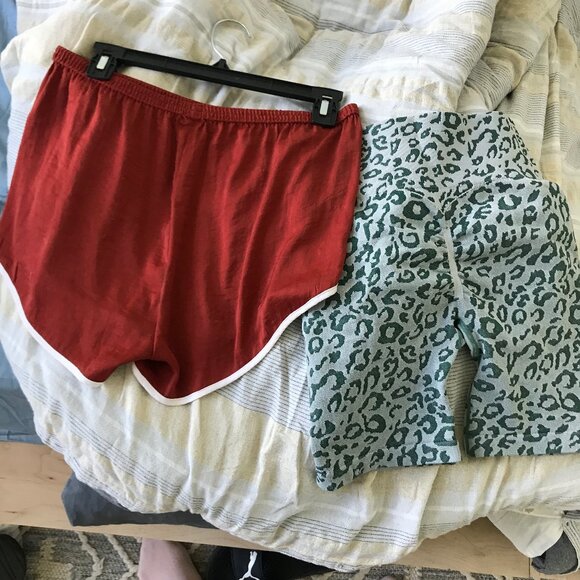 Summer Legs! Red retro silky shorts & teal leopard bike shorts! medium - Picture 2 of 3